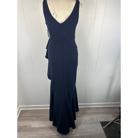 Betsy & Adam CANDACE LONG V- NECK HI LOW CASCADE DRESS in Navy. Size 6 - Picture 4 of 6